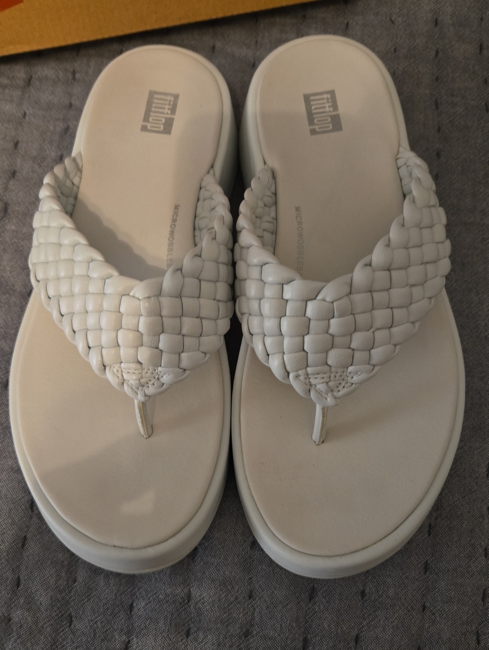 FitFlop Women's Seafoam Braided Thong Sandals - Picture 4 of 7